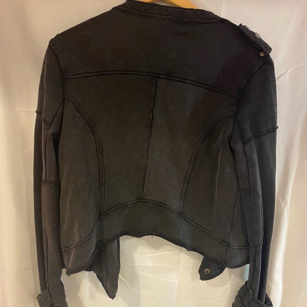 Jacket - Picture 3 of 3
